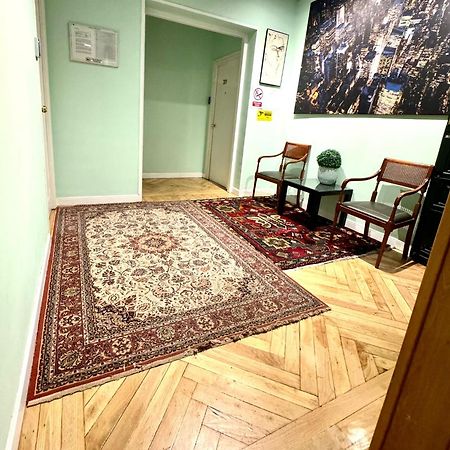 Hostal Asuncion Madrid Luaran gambar