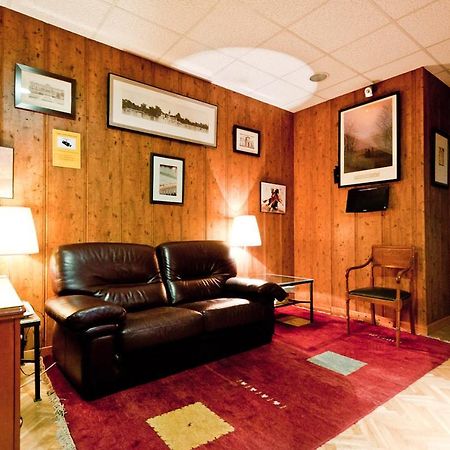 Hostal Asuncion Madrid Luaran gambar
