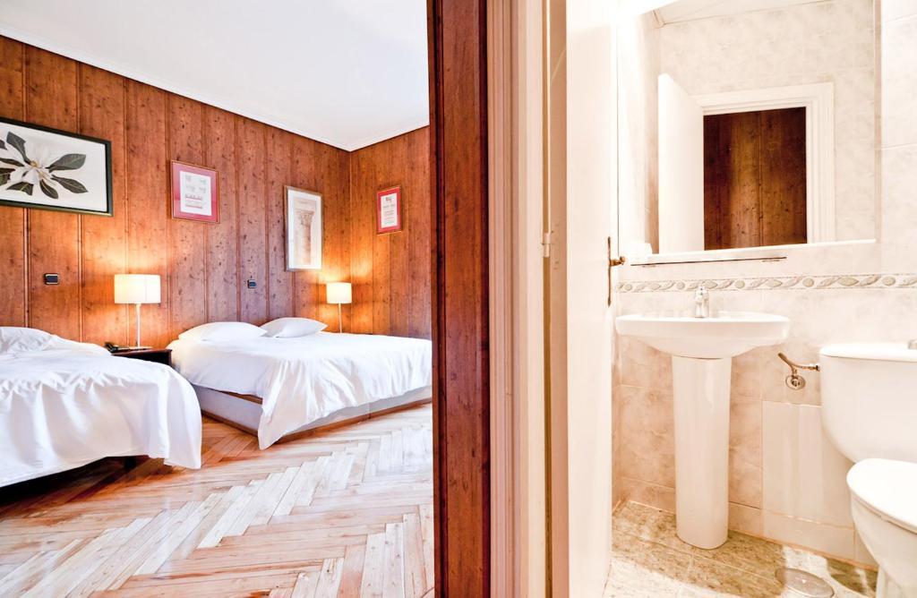 Hostal Asuncion Madrid Bilik gambar