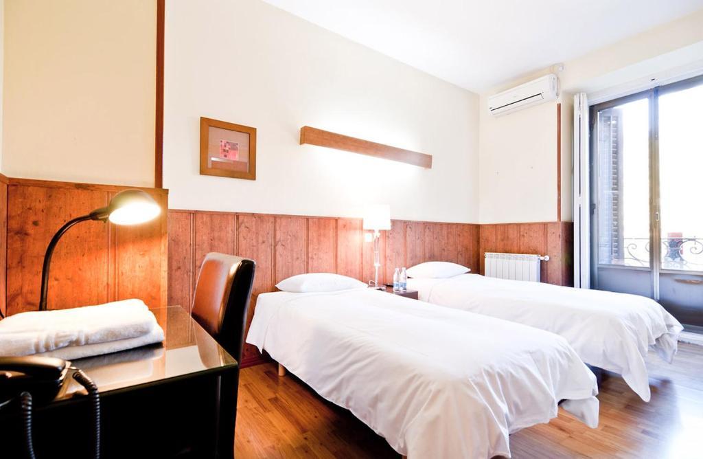 Hostal Asuncion Madrid Bilik gambar