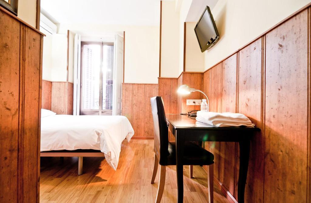 Hostal Asuncion Madrid Bilik gambar