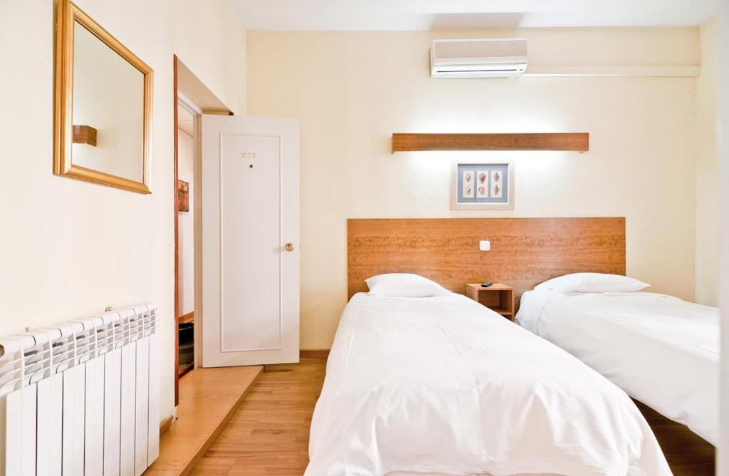 Hostal Asuncion Madrid Bilik gambar