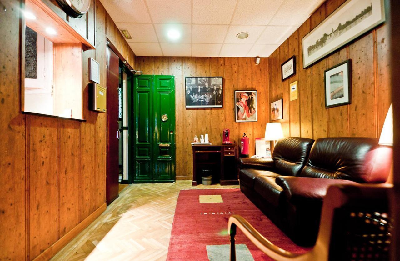 Hostal Asuncion Madrid Luaran gambar